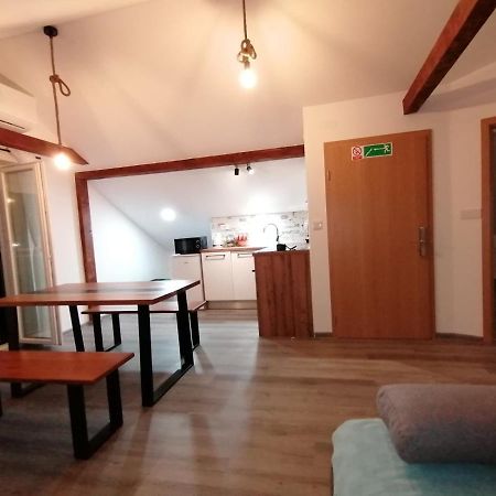 Apartman Megi & Studio Apartman Tomi - Self Check In Krapina Exterior photo