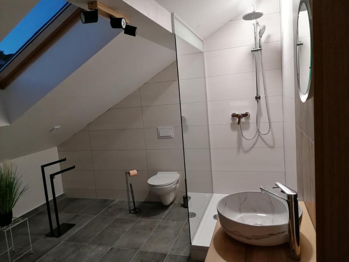 Apartman Megi & Studio Apartman Tomi - Self Check In Krapina Exterior photo
