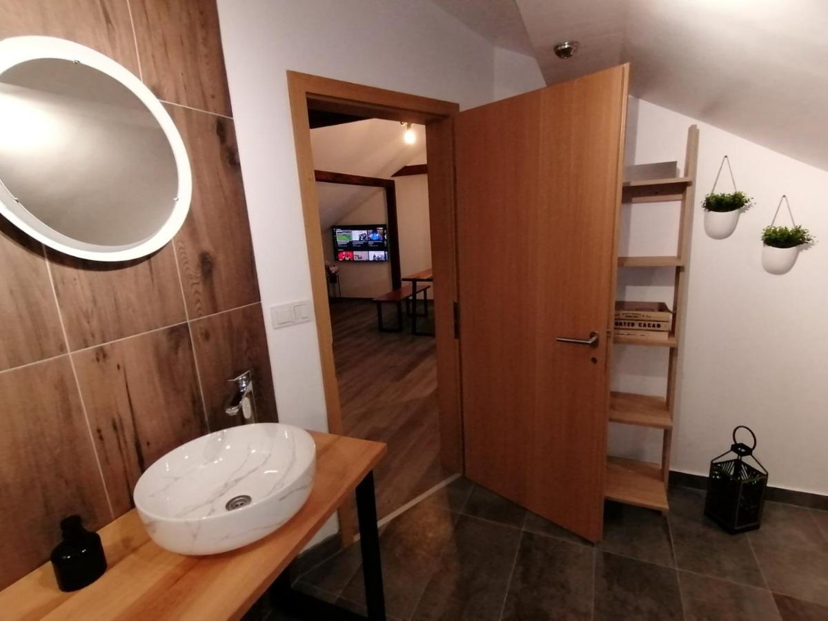 Apartman Megi & Studio Apartman Tomi - Self Check In Krapina Exterior photo