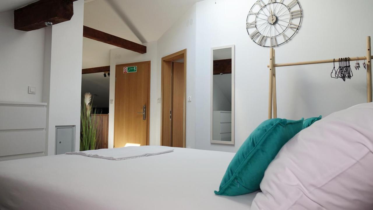 Apartman Megi & Studio Apartman Tomi - Self Check In Krapina Exterior photo