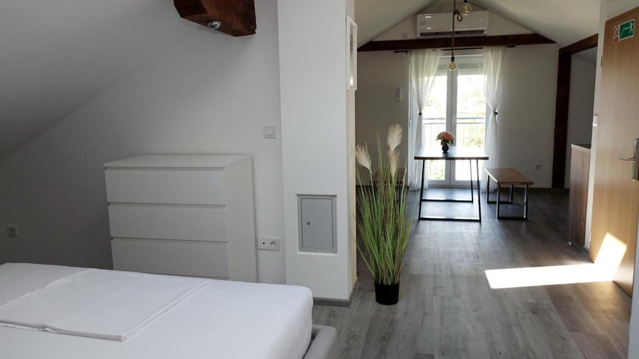 Apartman Megi & Studio Apartman Tomi - Self Check In Krapina Exterior photo