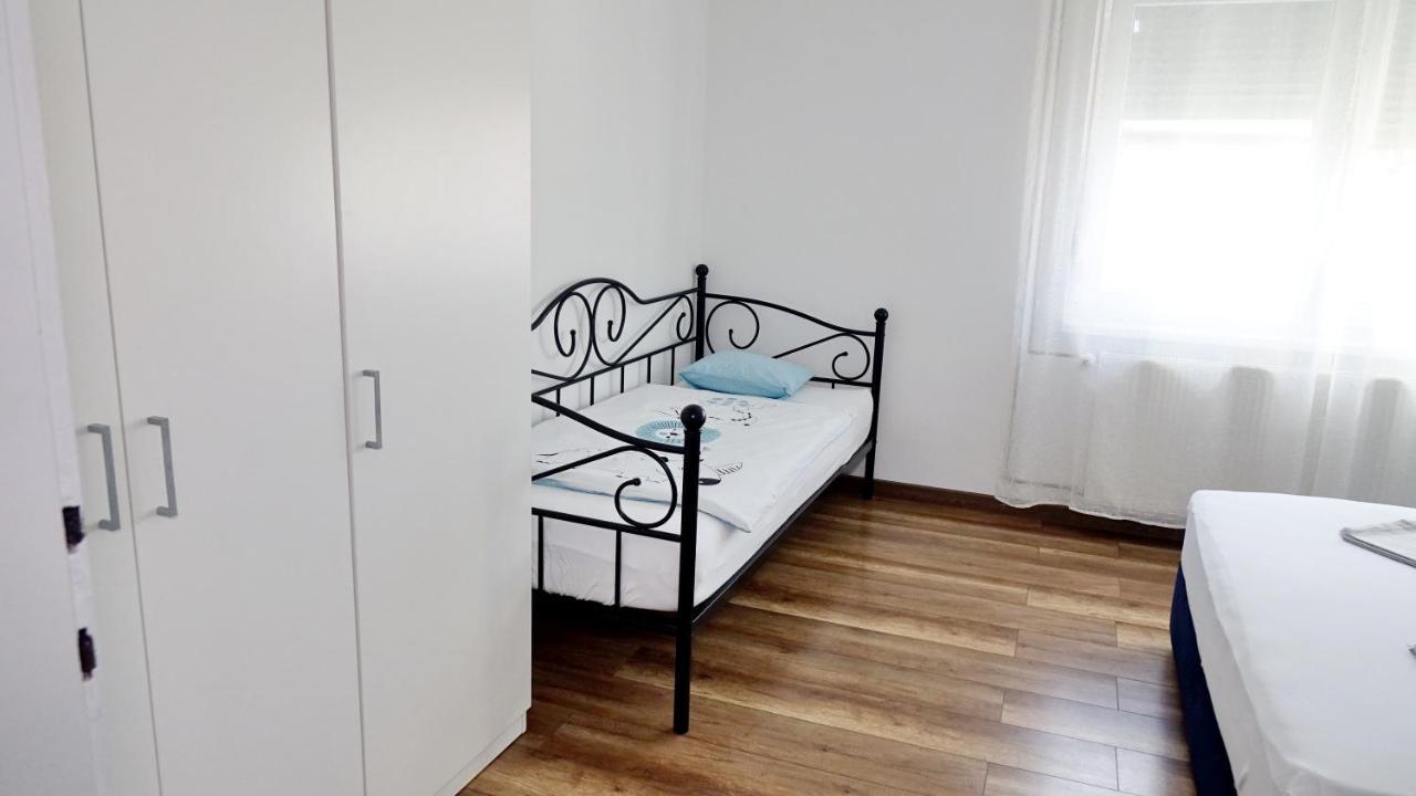 Apartman Megi & Studio Apartman Tomi - Self Check In Krapina Exterior photo